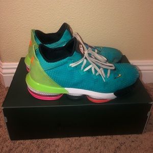 Nike Lebron XVI LOW Hyper Jade/Total orange